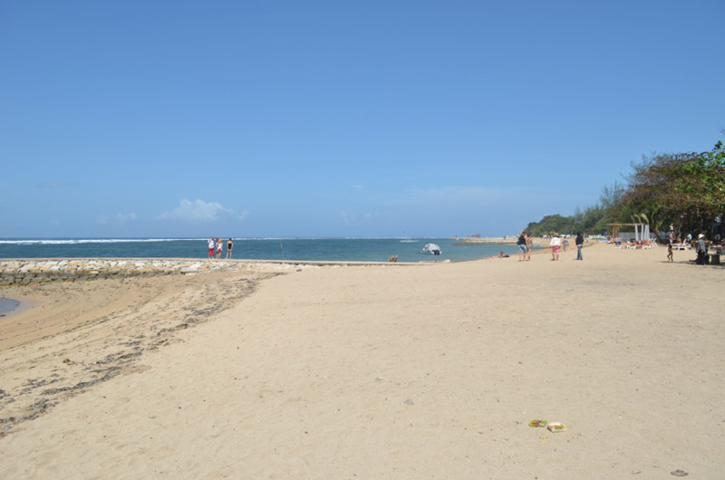Пляж Санур